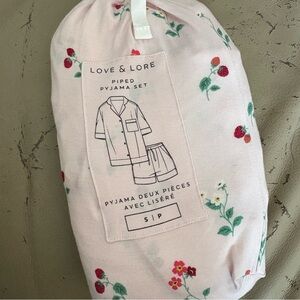 Love & Lore Small Pink Floral Pajama Set